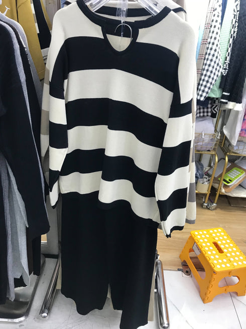 Winter Knitted Comfortable Strip Loose Co-Ord Sets